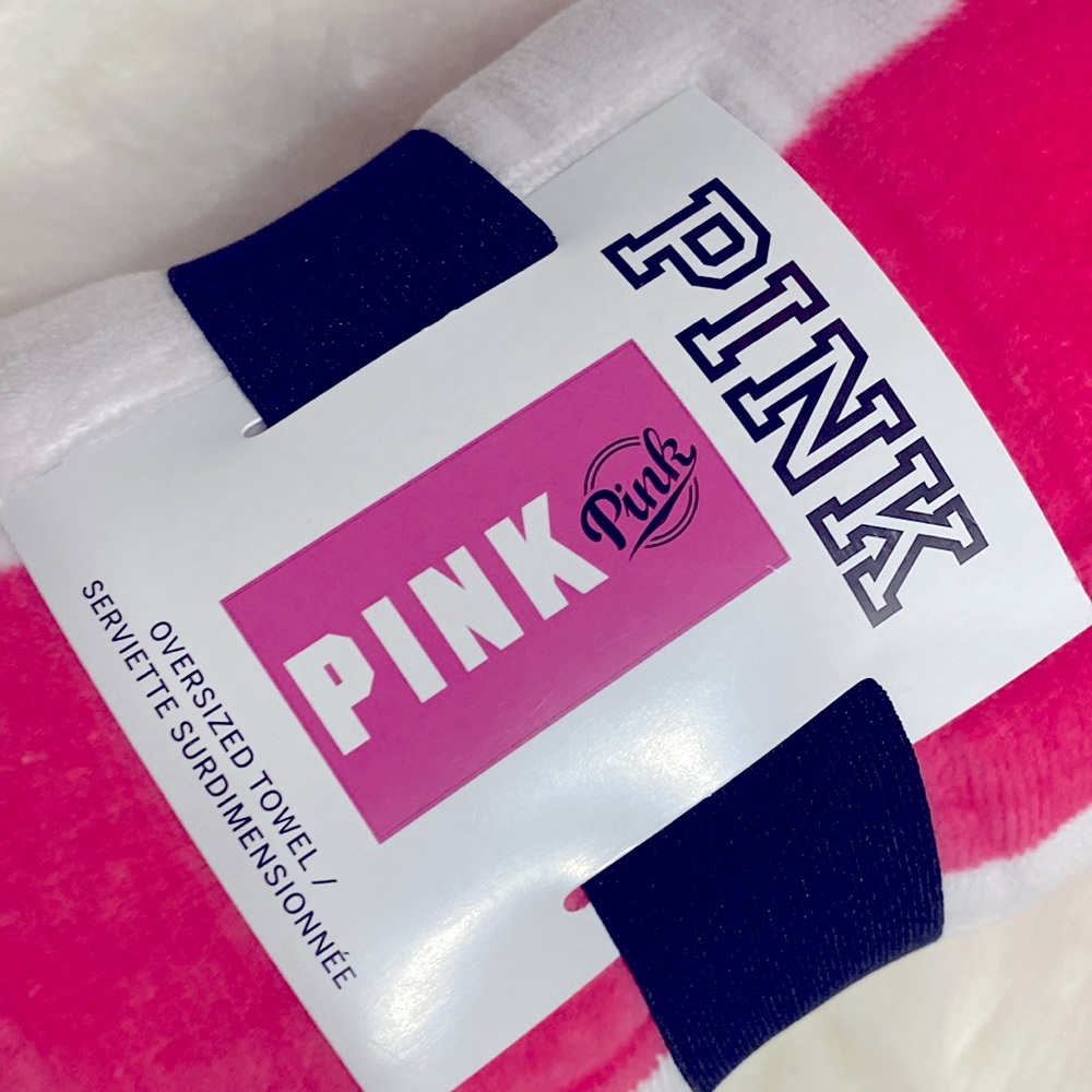 Victoria’s Secret PINK Oversized Towel NWT Excellent Condition